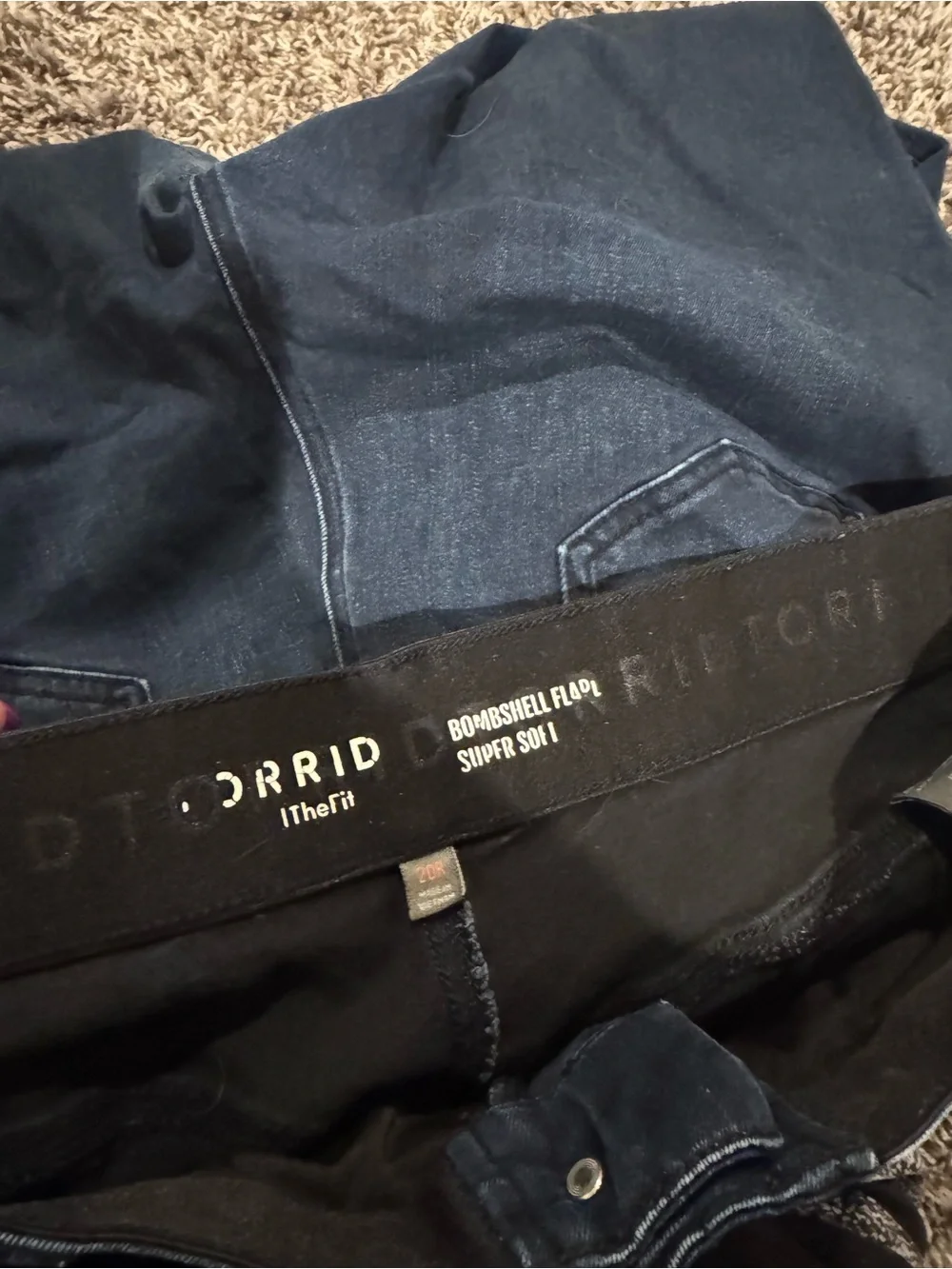 Torrid Bombshell Flare Super Soft Dark Wash Denim Jeans High Rise Size 20R $90